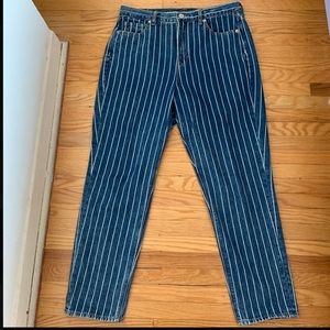 American Eagle never worn mom jeans